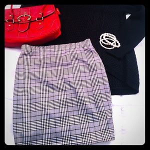 Mini skirt - max cuteness!